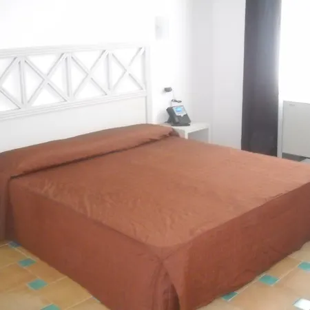 Hotel Villa Fanusa 4*