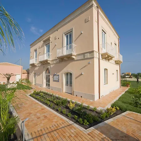 Hotel Hotel Villa Fanusa 4*