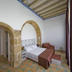 Hotel Villa Fanusa 4*