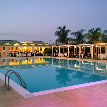 Hotel Villa Fanusa 4*