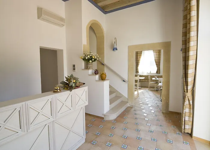 Hotel Villa Fanusa 4*