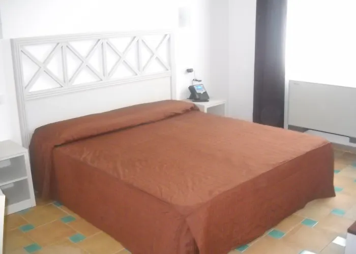 Hotel Villa Fanusa 4*