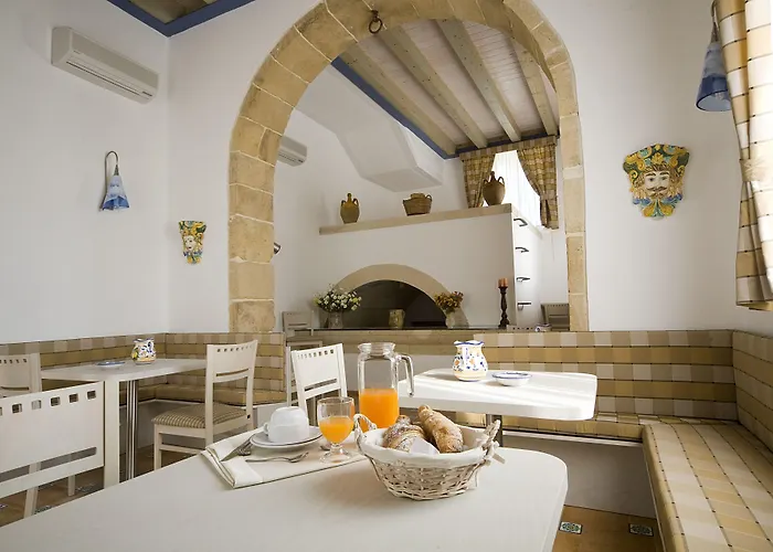 Hotel Villa Fanusa 4*