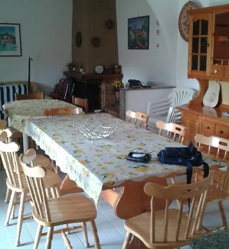 Hotel Villa Fanusa Hotell 4*